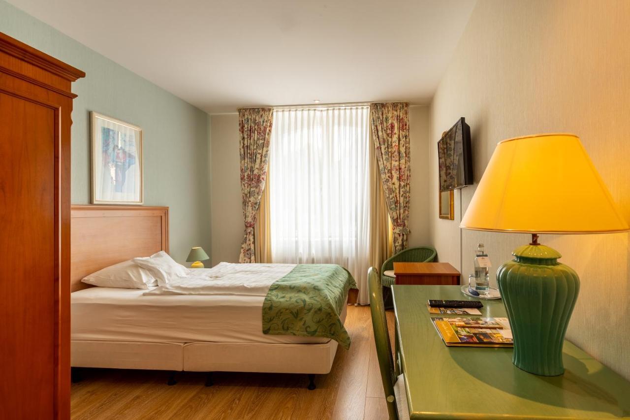 Hotel Am Muehlenteich Швельм Екстер'єр фото