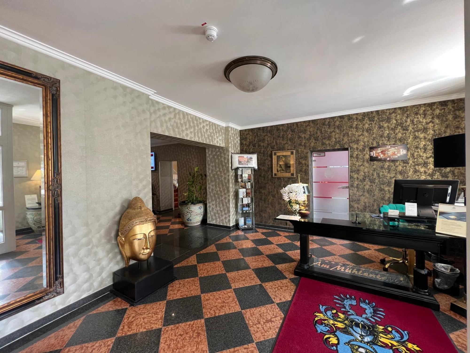Hotel Am Muehlenteich Швельм Екстер'єр фото