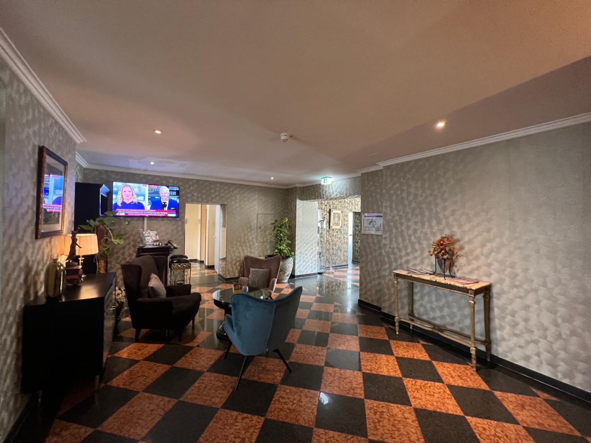 Hotel Am Muehlenteich Швельм Екстер'єр фото