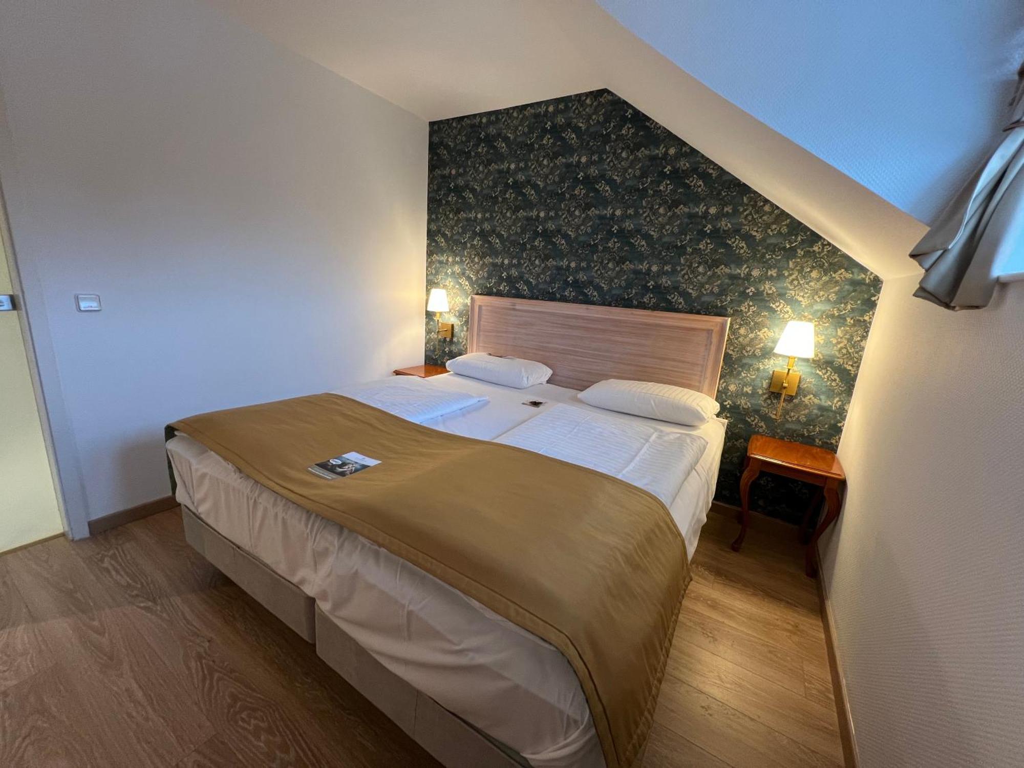 Hotel Am Muehlenteich Швельм Екстер'єр фото