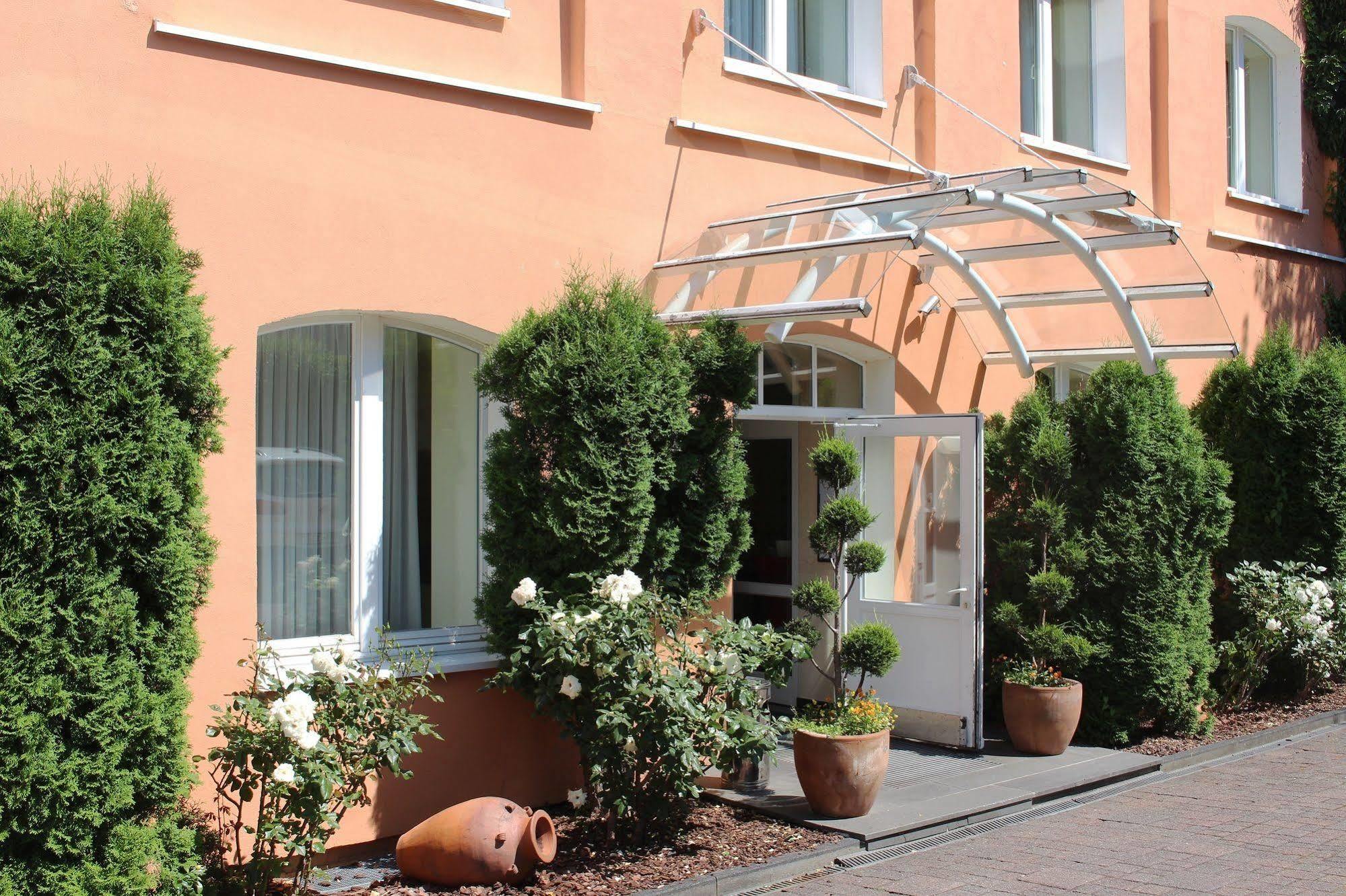 Hotel Am Muehlenteich Швельм Екстер'єр фото